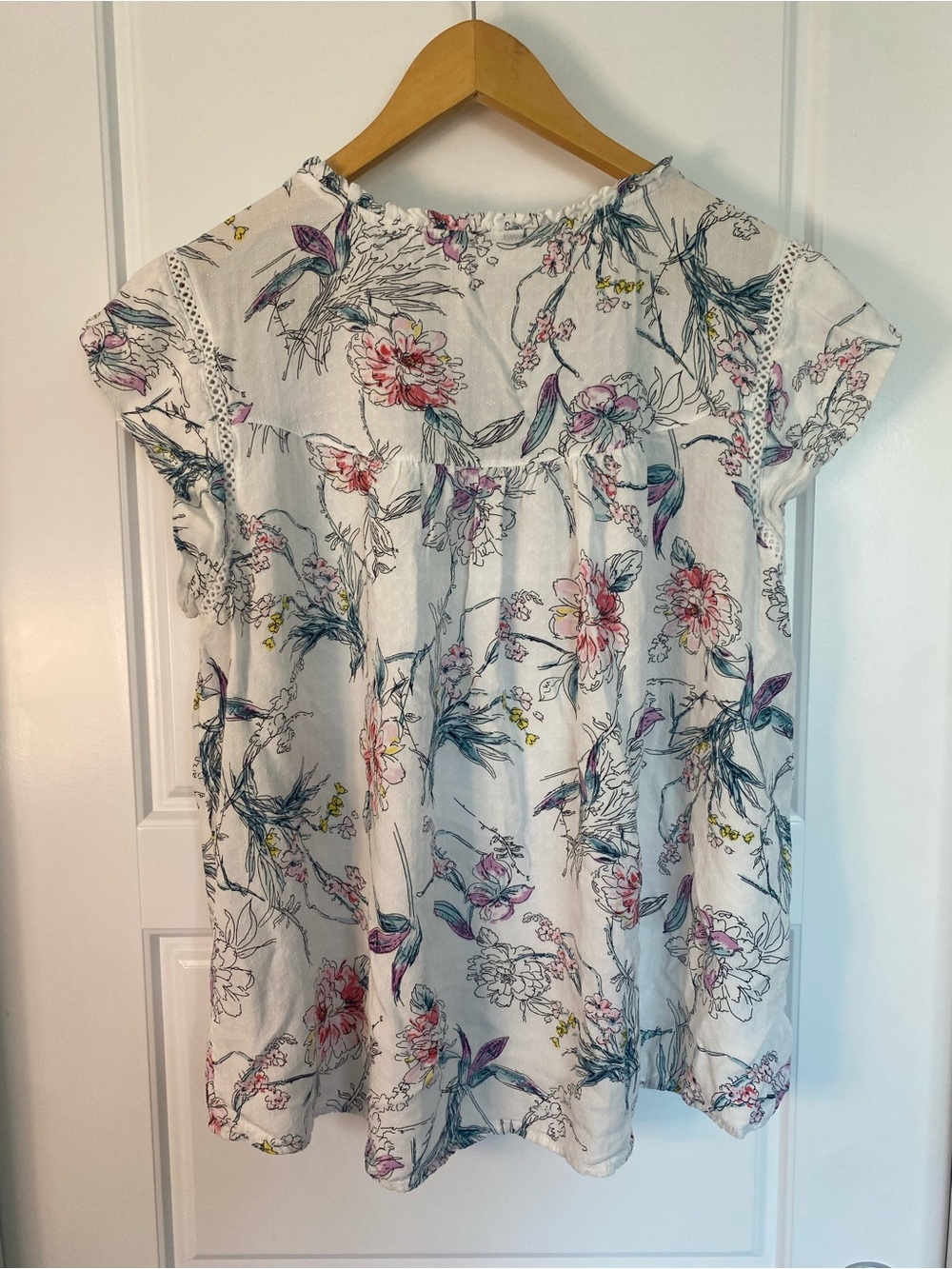 Buffalo David Bitton Floral Boho Blouse XL White Pink Blue Viscose Hi Low Top - Picture 7 of 9